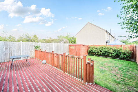 Decking/Garden