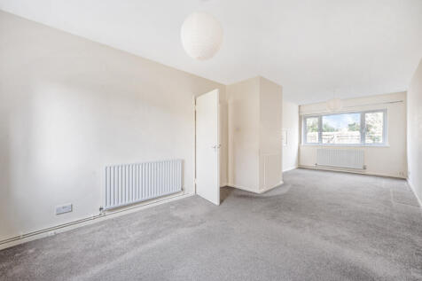 Sitting/Dining Room