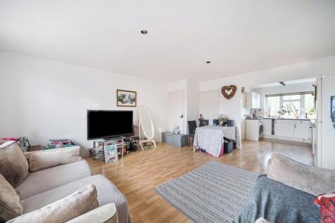 Sitting Room/Kitchen