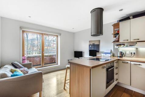 Kitchen (Main)