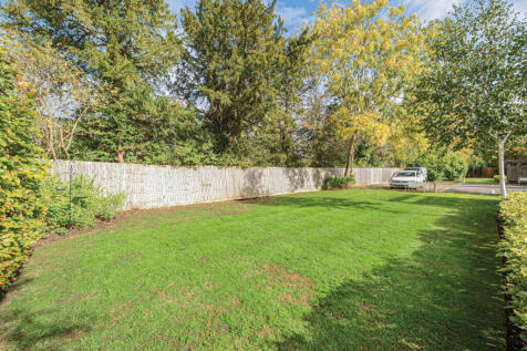 1370805-3-68f776c...