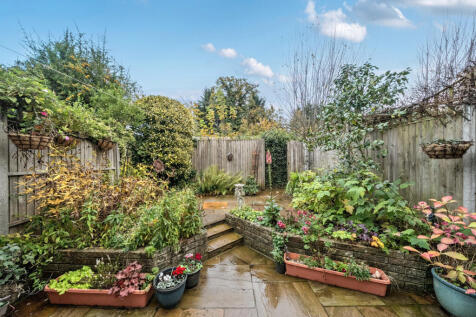 1375435-8-6904d09...