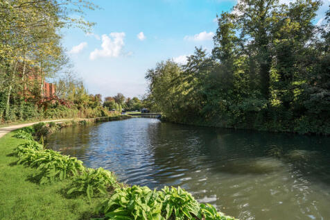 1358872-3-68d5170...