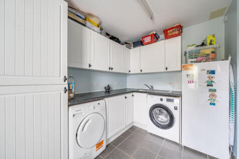 1369226-9-68ef9d0...