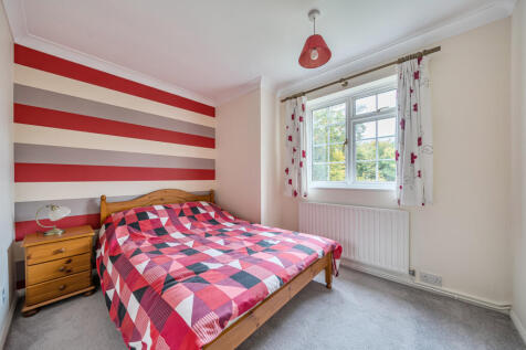 1369226-3-68ef9c0...