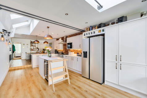 1364474-14-68e7a2...