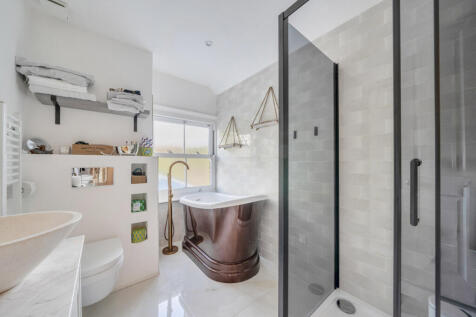 1364474-2-68e7a21...