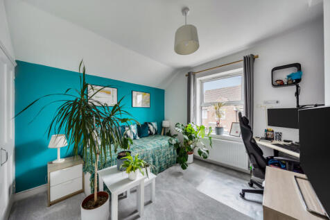 1376303-19-690b32...