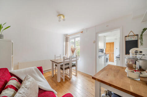 1375091-9-69131d9...