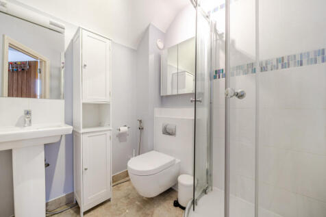 1381709-5-6915f1b...