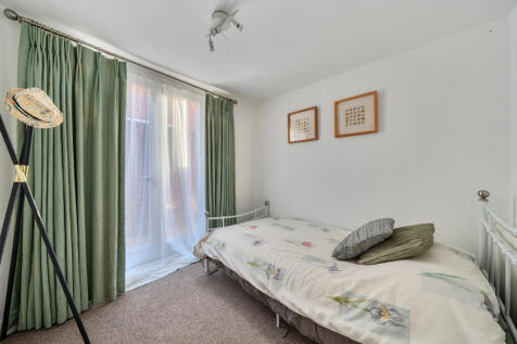 1381770-16-691b30...