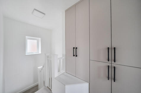 1386610-16-693168...