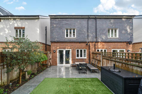 1369232-6-68f6506...