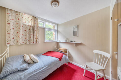 1371998-18-68f8f9...