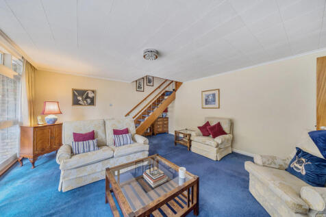 1371998-4-68f8f87...