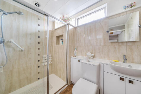 1371998-21-68f8fa...