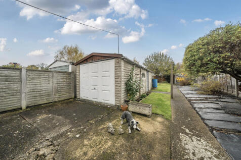 1372930-16-690cbd...