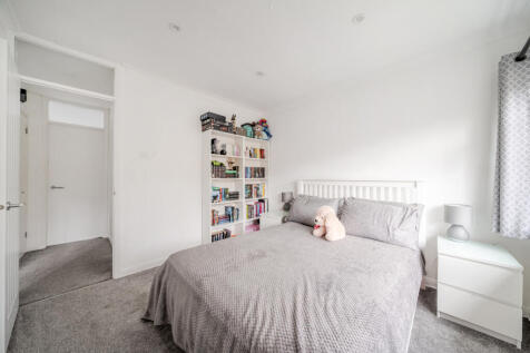 1376116-12-690c8f...