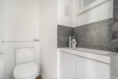 1376116-17-690c90...