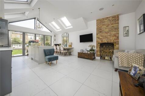 Family/Dining Room