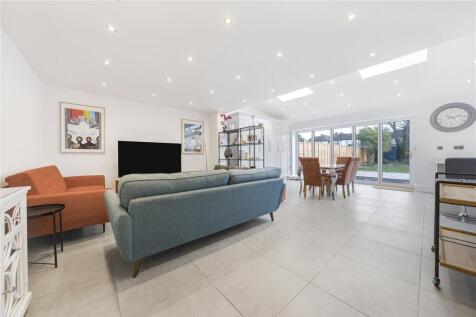 Dining/Family Room