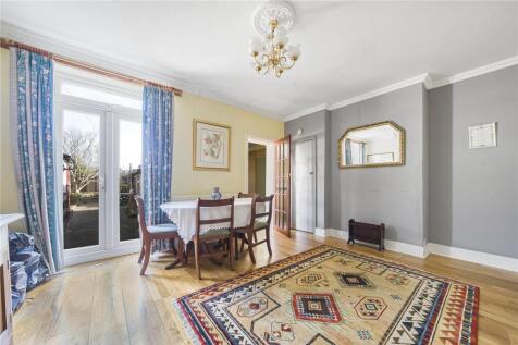 Dining/Sitting Room