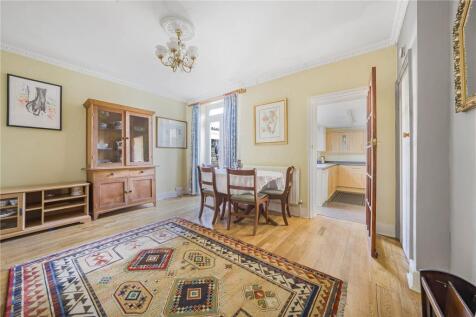 Dining/Sitting Room
