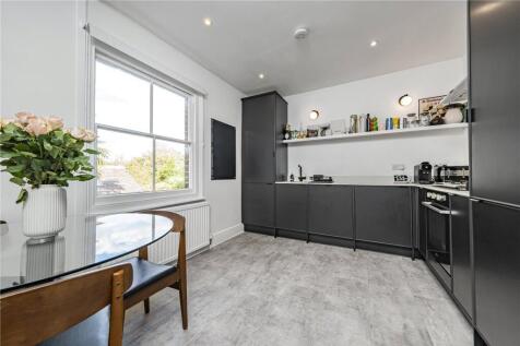 Kitchen/Breakfast Rm