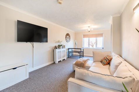 Sitting/Dining Room