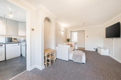 Sitting/Dining Room