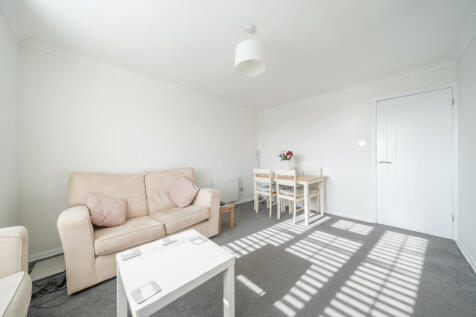 Sitting/Dining Room