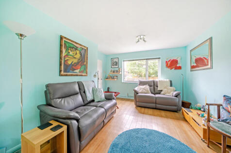 Sitting/Dining Room