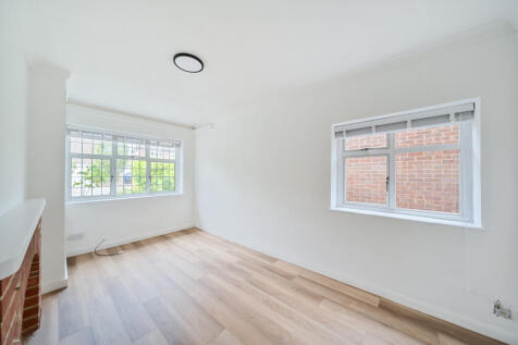 Bedroom/Family Room