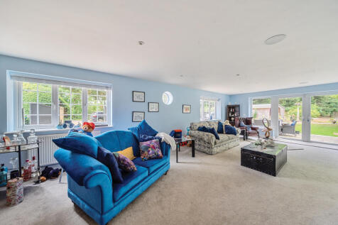 Annexe - Living Room