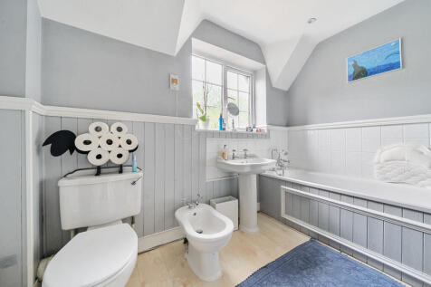 Main - Bathroom.