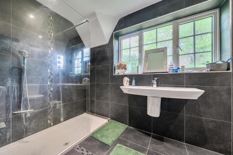 Main - Ensuite