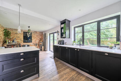 Main - Kitchen
