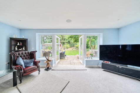 Annexe - Living Room