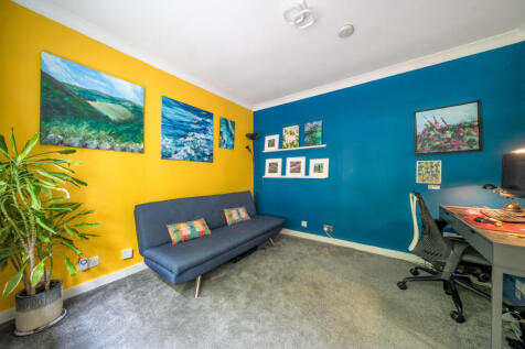 Bedroom/Study