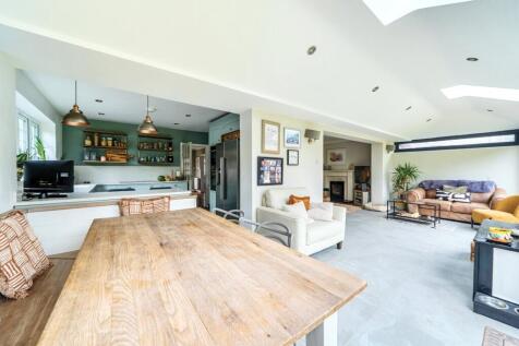 Family/Dining Area