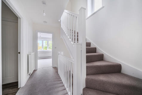 1364984-15-68e8d2...