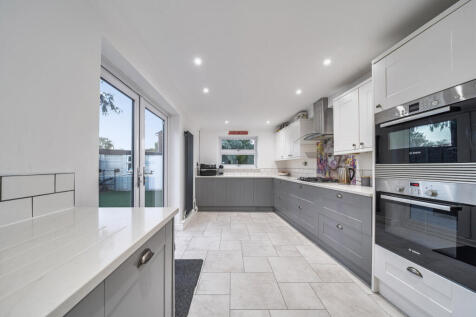 1363411-5-68e4035...