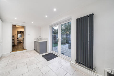 1363411-6-68e403f...