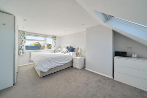 1365839-9-68fb527...