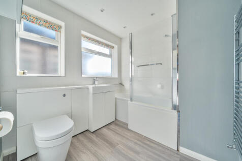 1365839-11-68fb52...