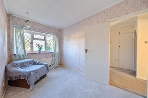 1371258-33-68fb47...