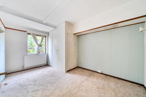 1363126-9-68e4e44...