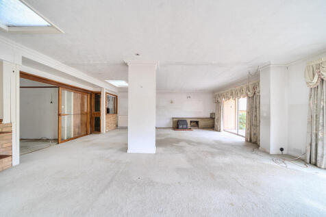 1363126-11-68e4e4...