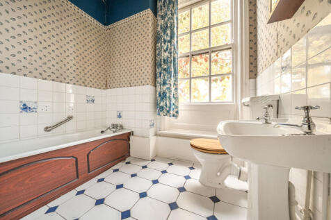 1374556-11-690881...