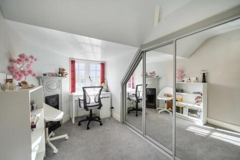 1368901-10-68f75f...